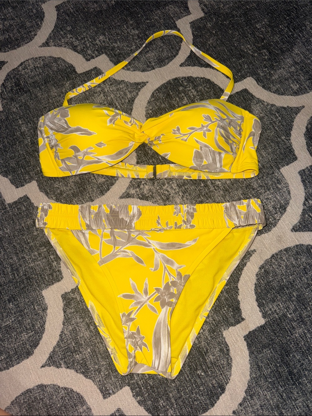 Gianni Bini two piece bikini size medium primary paradise